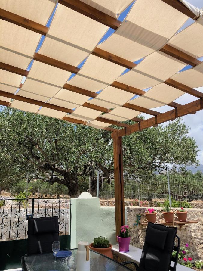 Entire Private House Close To The Port Holiday home Karpathos Town (Pigadia)
